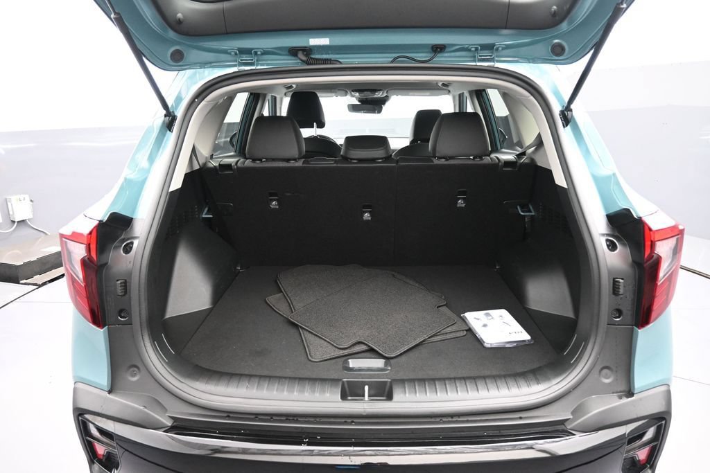 Certified 2025 Kia Seltos S AWD/4WD image 21