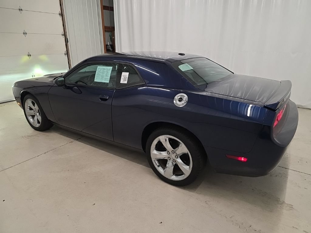 Used 2014 Dodge Challenger SXT Plus RWD image 3