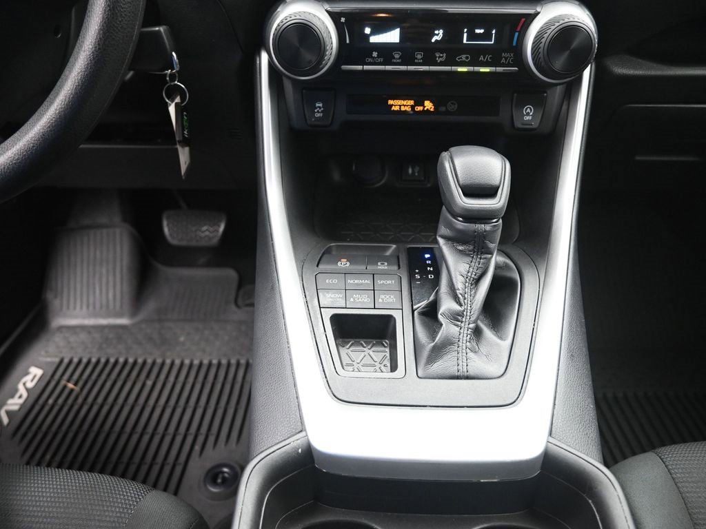Used 2019 Toyota RAV4 LE w/ All Weather Liner Package image 13
