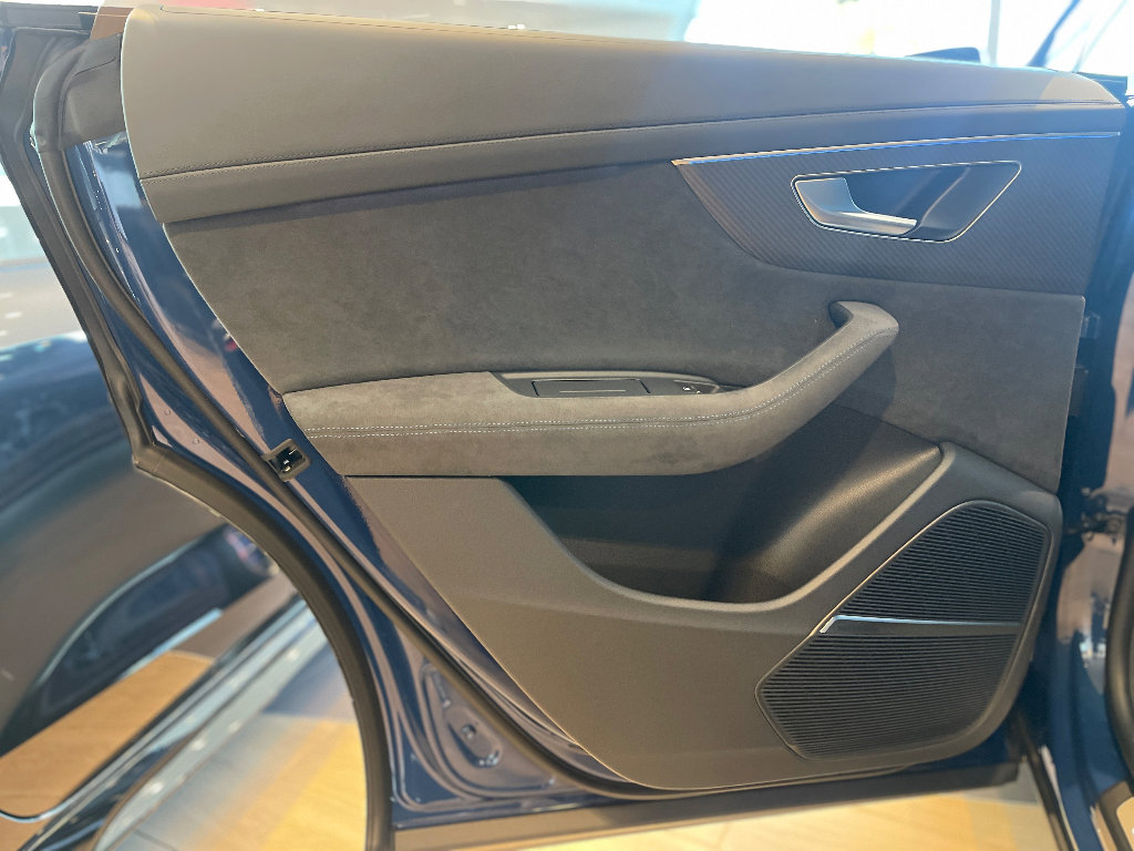 New 2026 Audi RS Q8 performance image 33