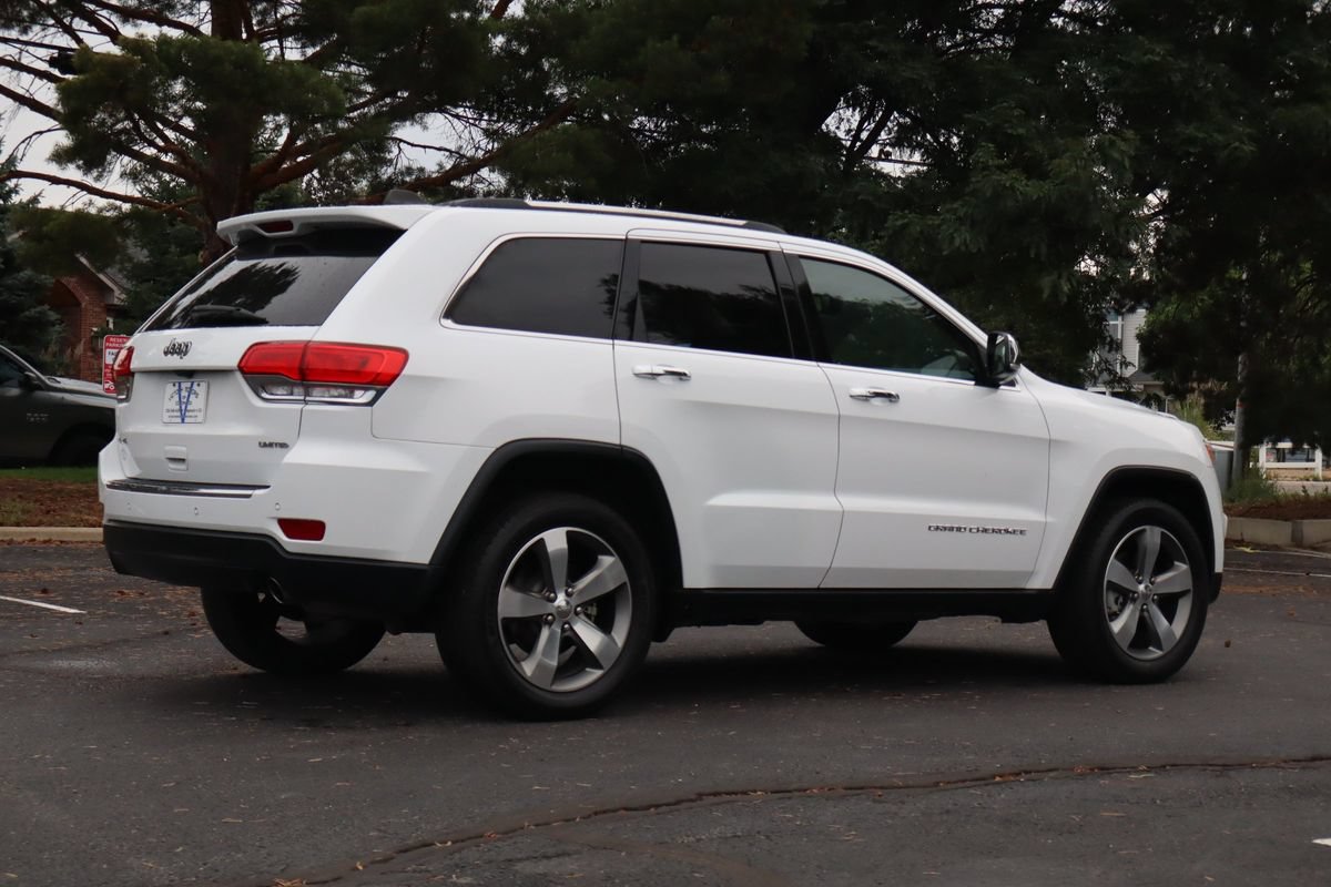 Used 2016 Jeep Grand Cherokee Limited AWD/4WD image 5