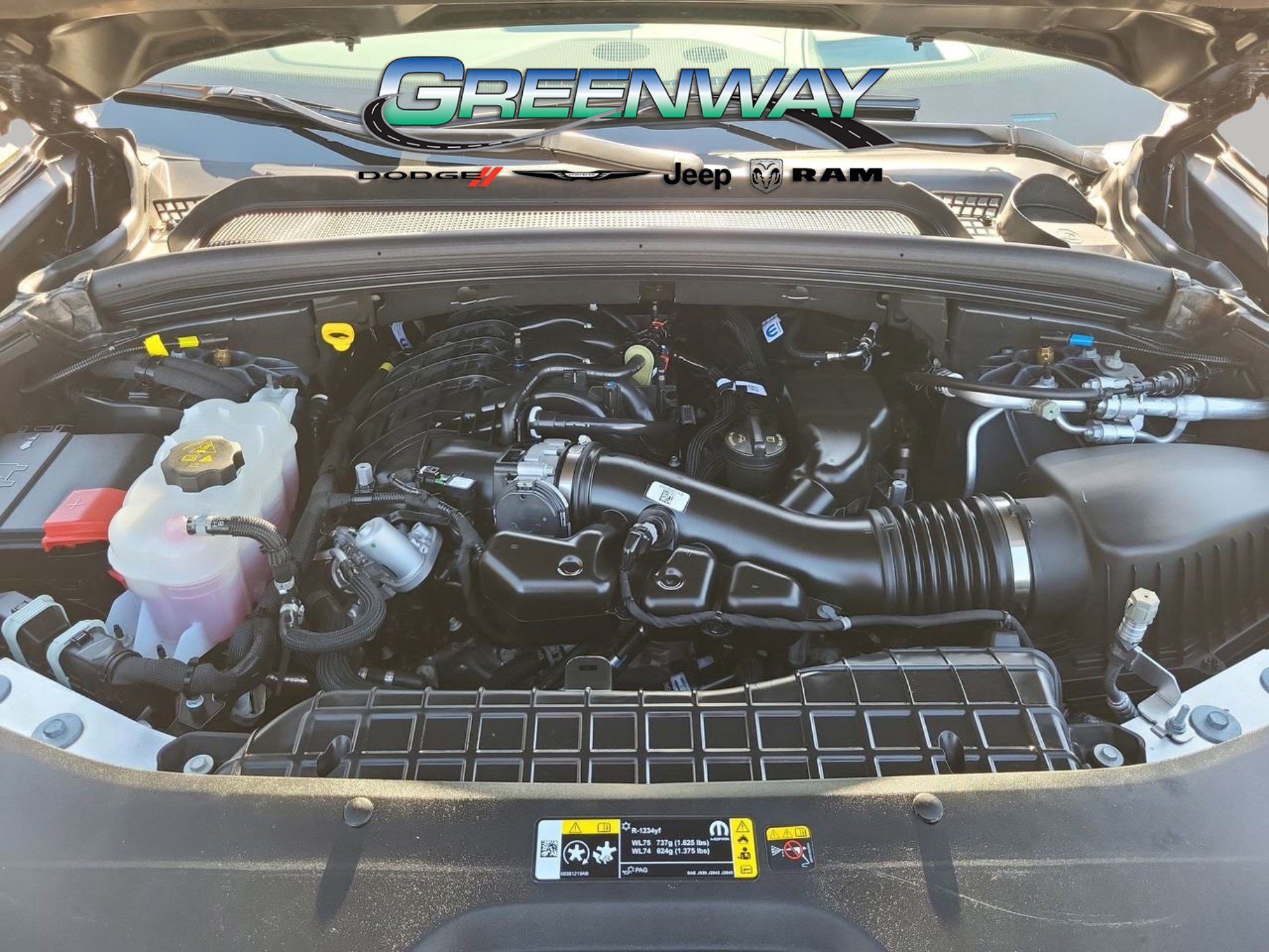 Used 2024 Jeep Grand Cherokee Summit image 10