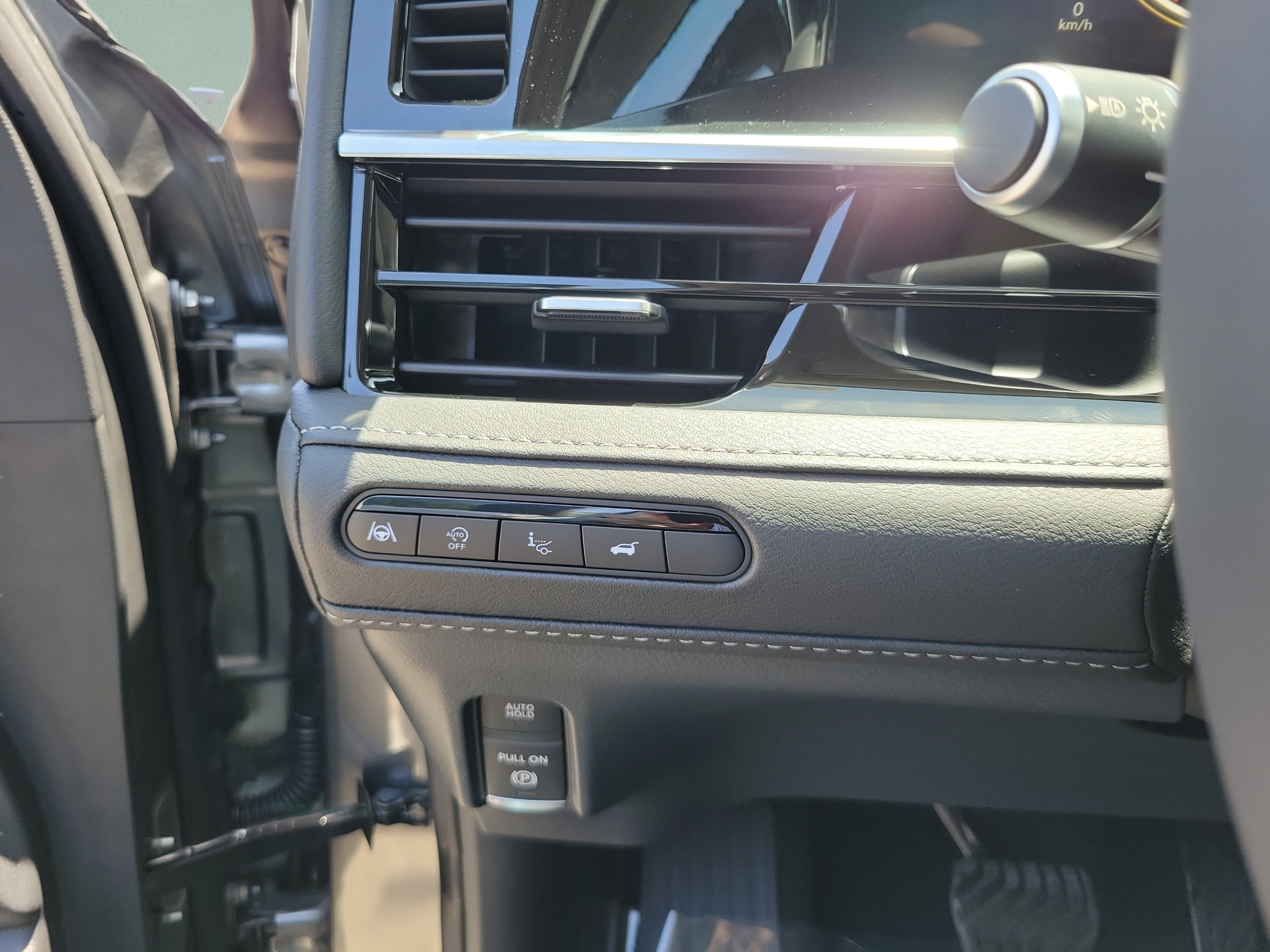 New 2027 INFINITI QX80 Luxe w/ Cargo Package RWD image 30