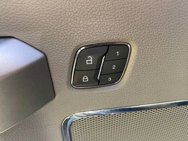 Used 2020 Ford F150 Lariat AWD/4WD image 14