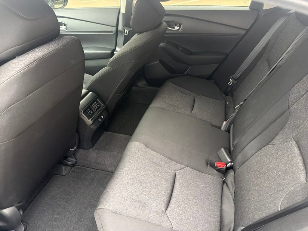 Used 2025 Honda Accord SE image 29