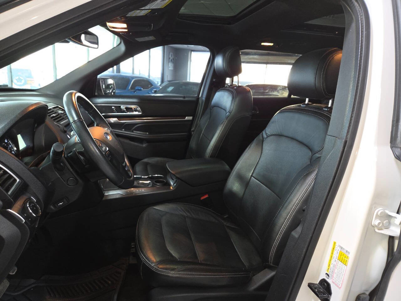 Used 2017 Ford Explorer Limited FWD image 18