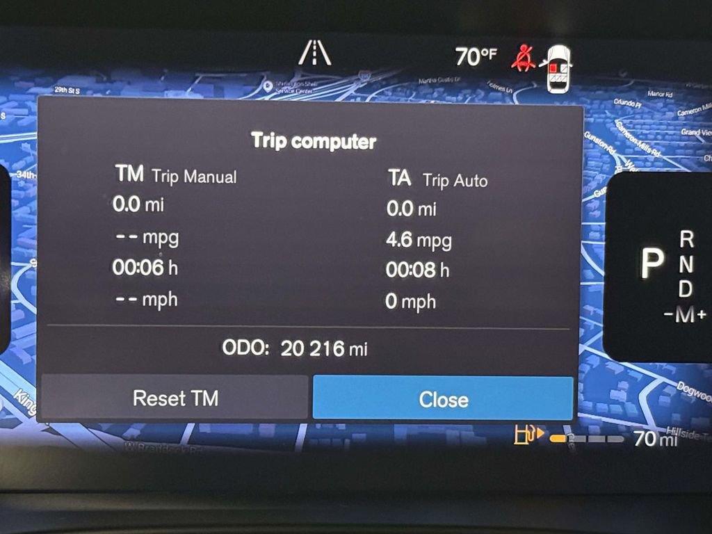 Used 2024 Volvo XC40 B5 Ultimate w/ Protection Package Premier AWD/4WD image 5