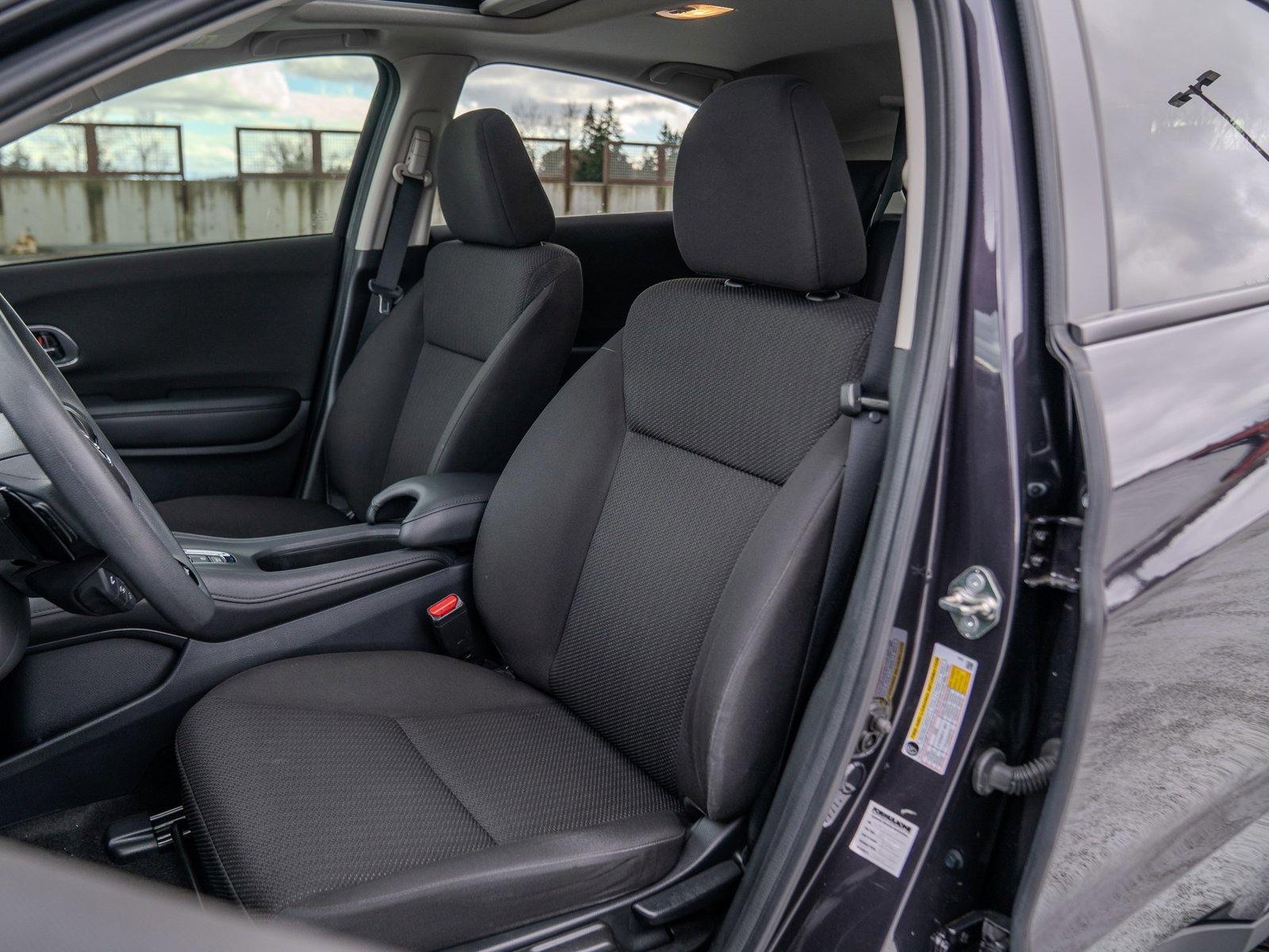 Used 2017 Honda HR-V EX image 18