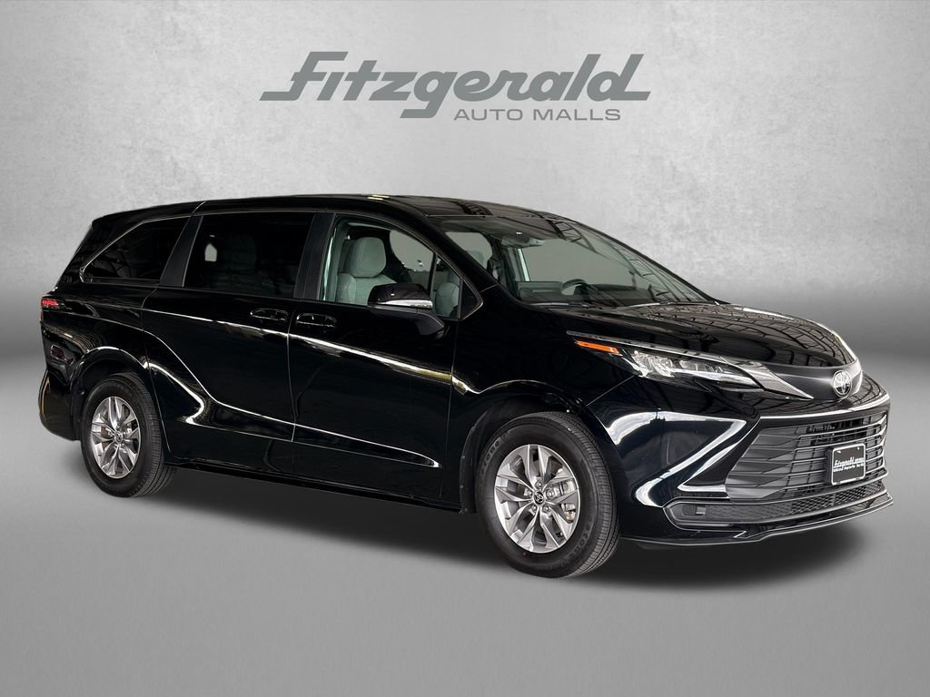 Certified 2026 Toyota Sienna LE