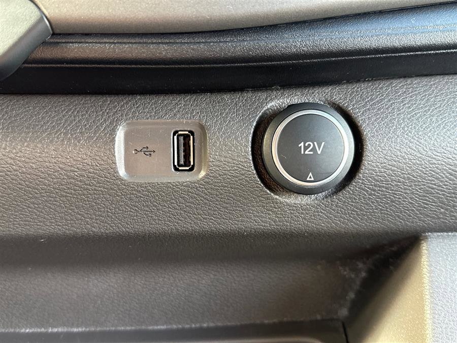 Used 2022 Ford Transit 350 XLT image 44