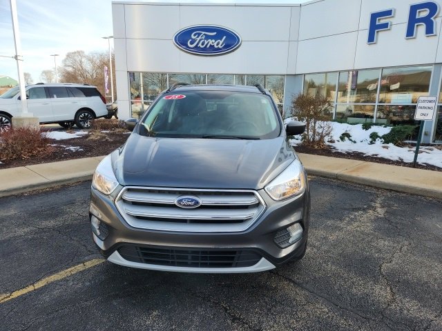 Used 2018 Ford Escape SE image 2