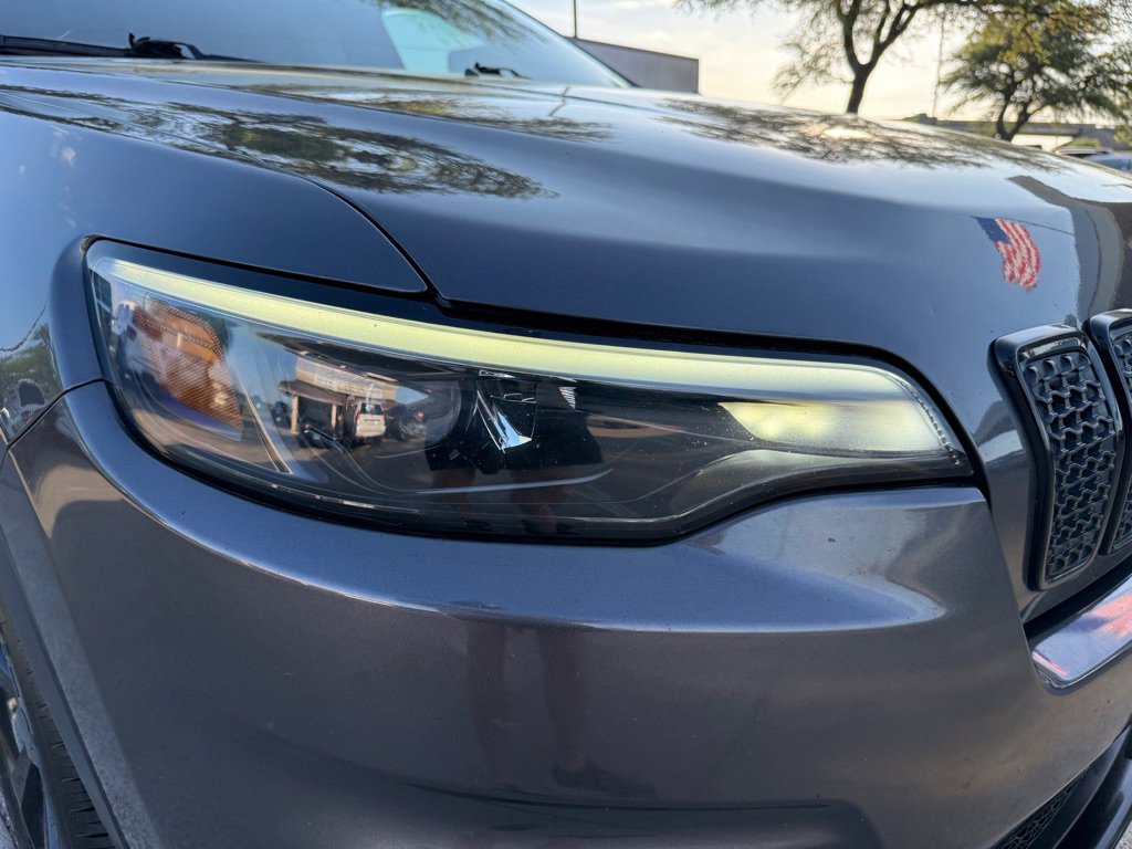 Used 2021 Jeep Cherokee Latitude Plus image 9