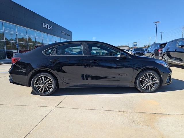 Used 2024 Kia Forte GT-Line image 2