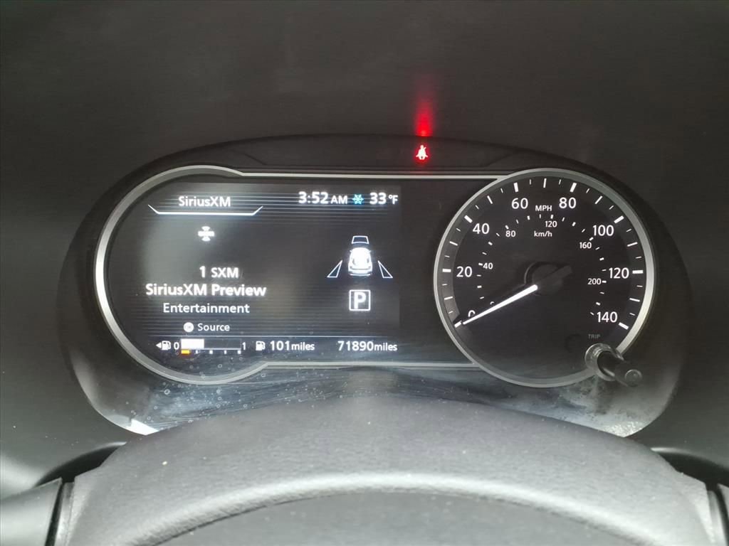 Used 2018 Nissan Kicks SV image 16