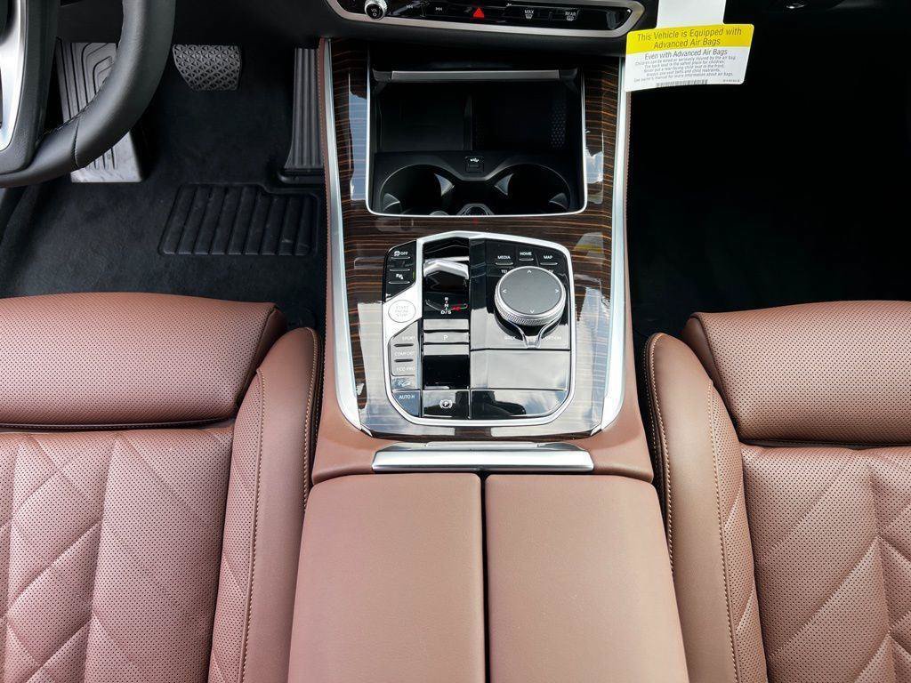 New 2026 BMW X5 xDrive40i w/ Parking Assistance Package AWD/4WD image 17