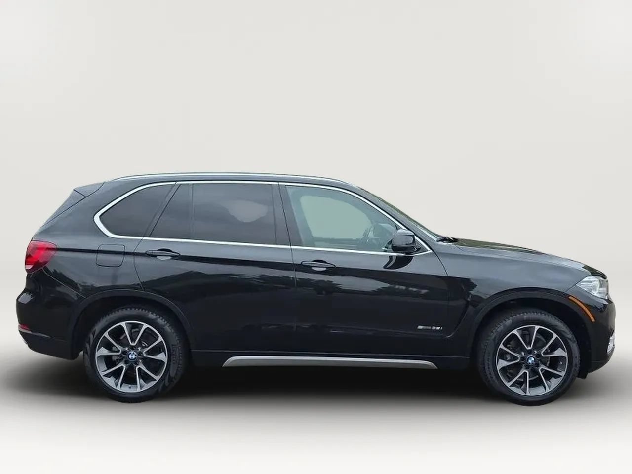 Used 2018 BMW X5 sDrive35i RWD image 9