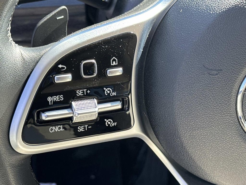 Used 2022 Mercedes-Benz GLS 450 4MATIC image 23