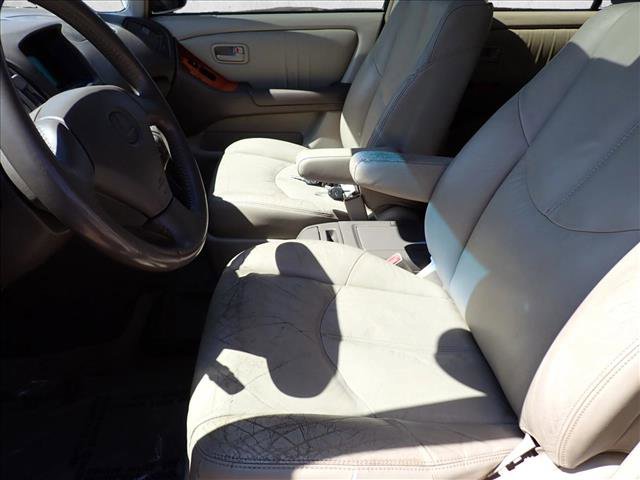 Used 2000 Lexus RX 300 FWD image 11