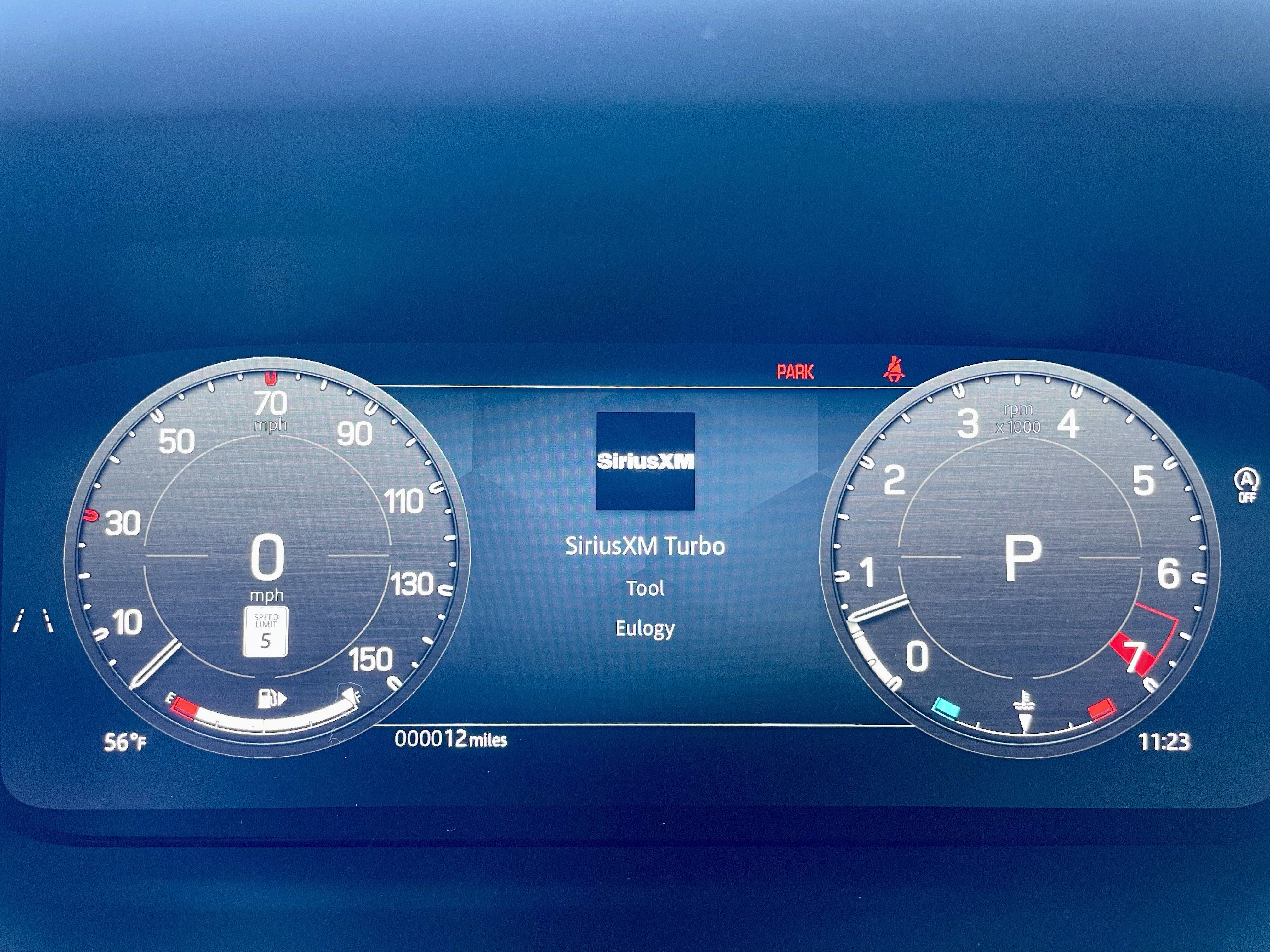 New 2026 Land Rover Defender 130 X-Dynamic SE image 24