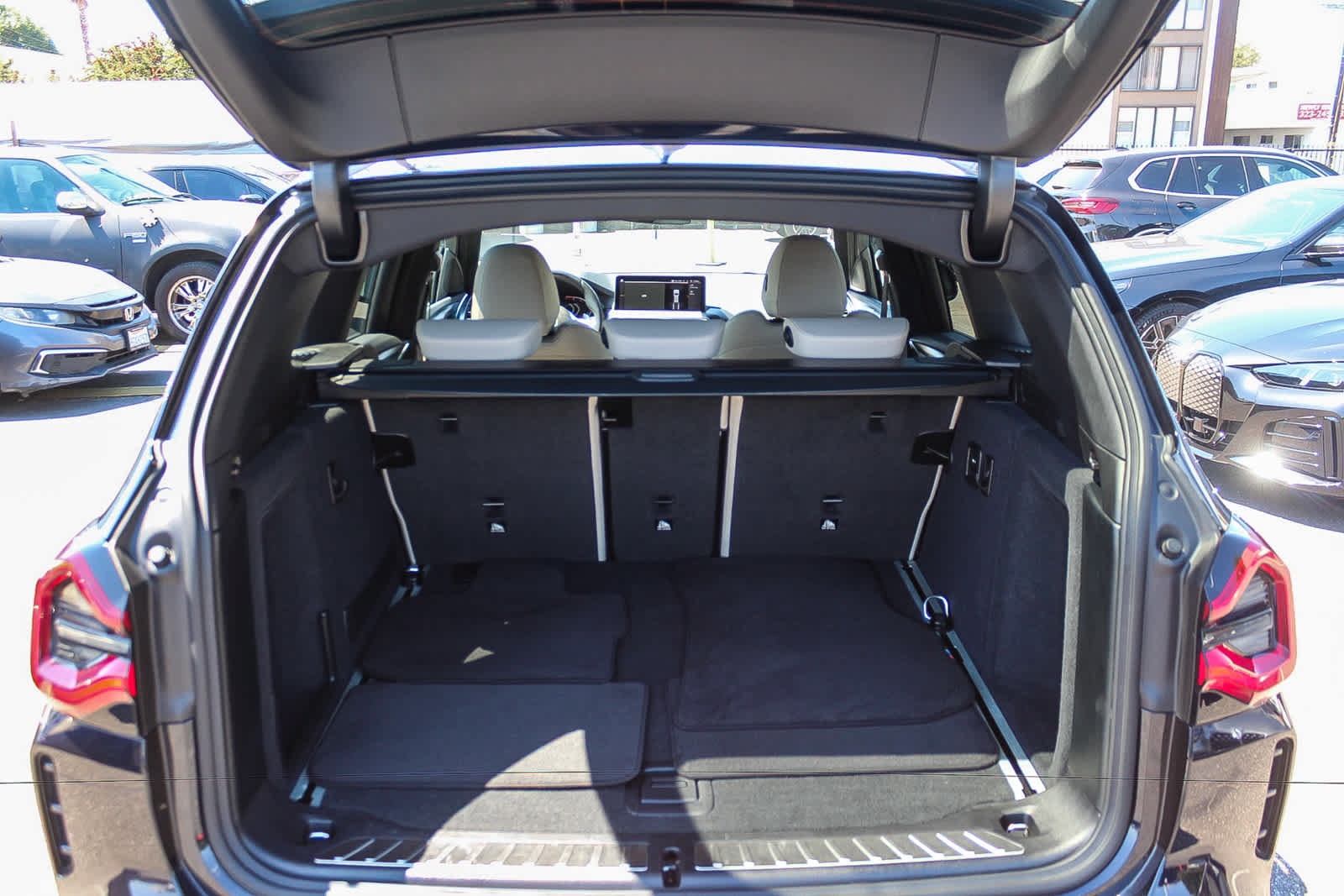 Used 2022 BMW X3 sDrive30i w/ M Sport Package 2 RWD image 26