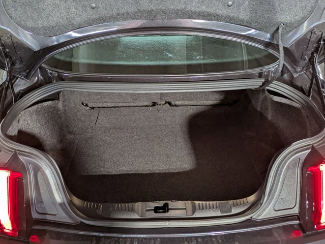 Used 2022 Ford Mustang EcoBoost image 7