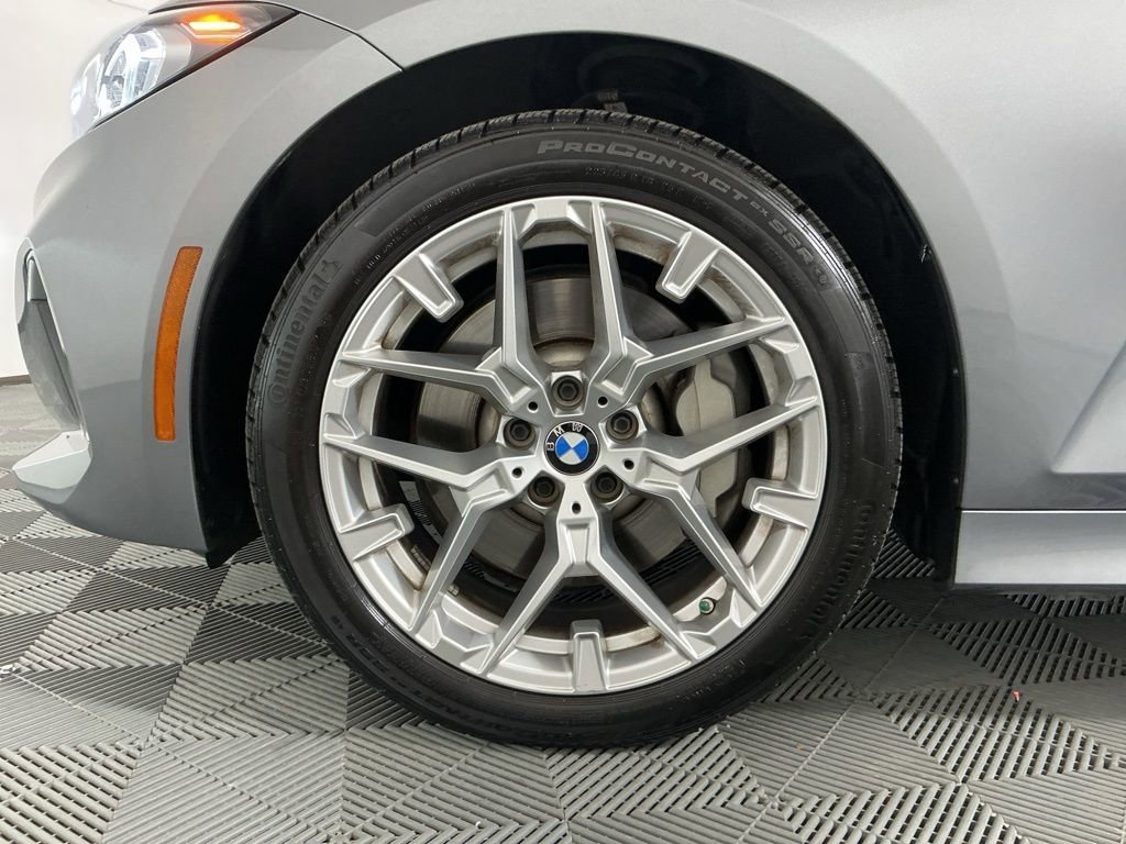 Certified 2025 BMW 330i Sedan w/ M Sport Package RWD image 32