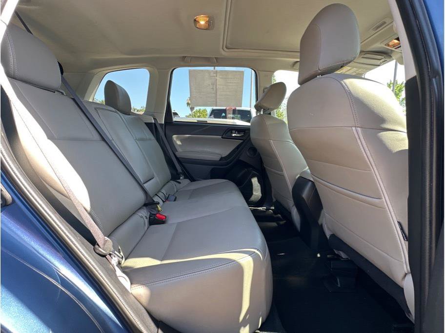 Used 2016 Subaru Forester 2.5i Touring w/ Eyesight & Navigation System AWD/4WD image 12