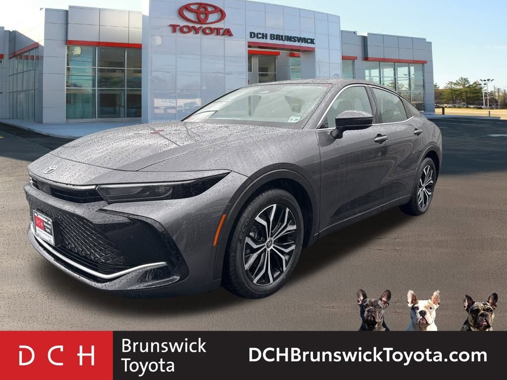 Used 2023 Toyota Crown XLE