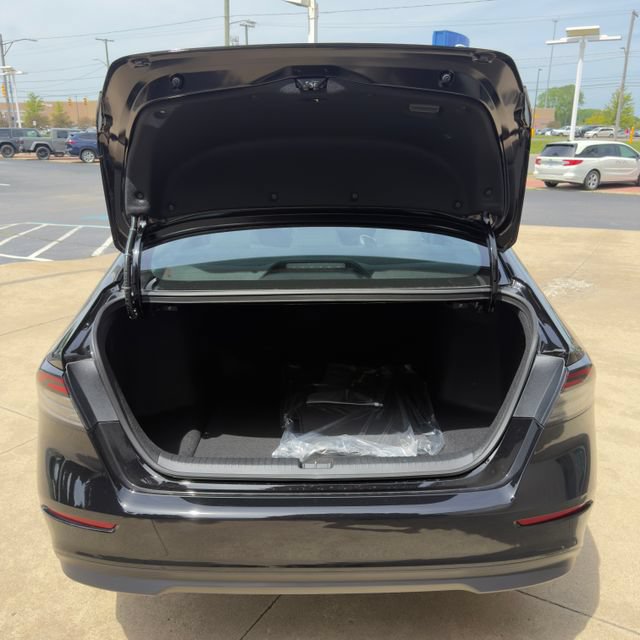 New 2026 Honda Accord SE image 12