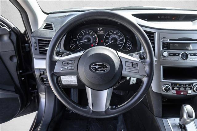 Used 2010 Subaru Outback 2.5i AWD/4WD image 12