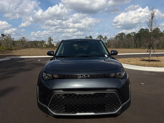 Used 2025 Kia Soul LX image 13