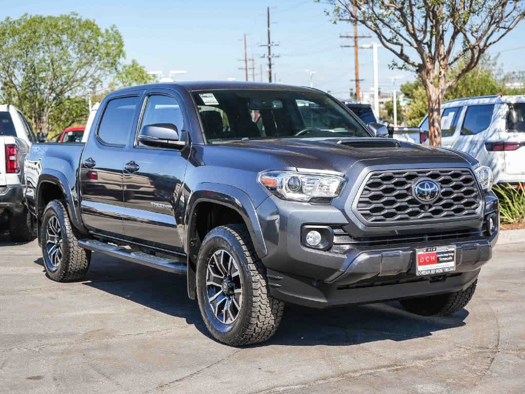 Used 2021 Toyota Tacoma TRD Sport w/ Advanced Technology Package AWD/4WD image 3