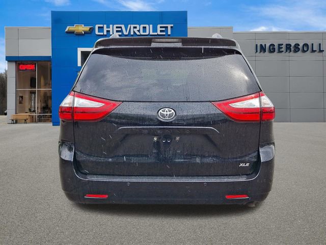 Used 2015 Toyota Sienna XLE Premium FWD image 25