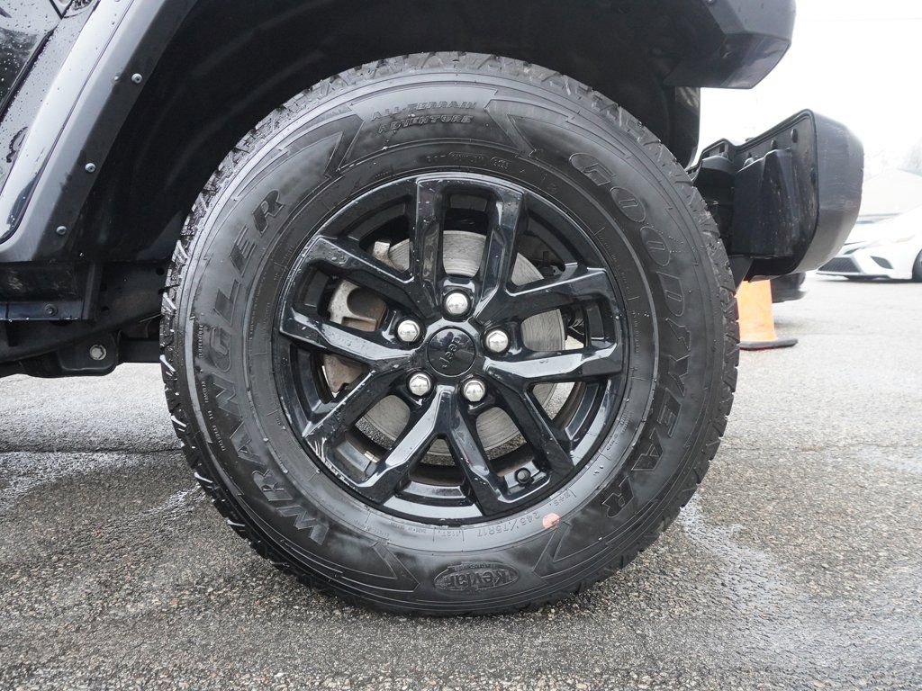 Used 2022 Jeep Gladiator Sport image 17