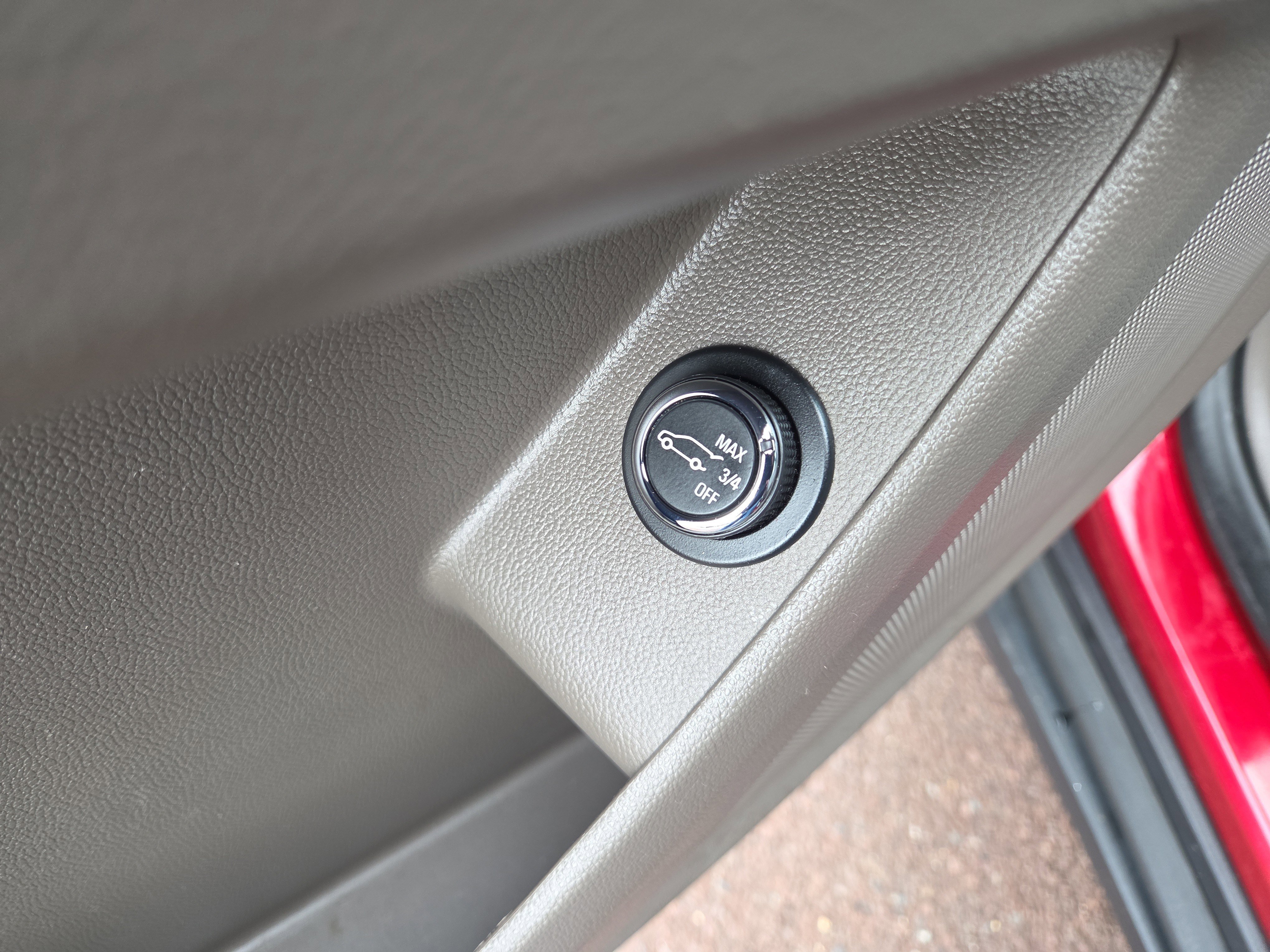 Used 2019 Chevrolet Traverse LT image 29