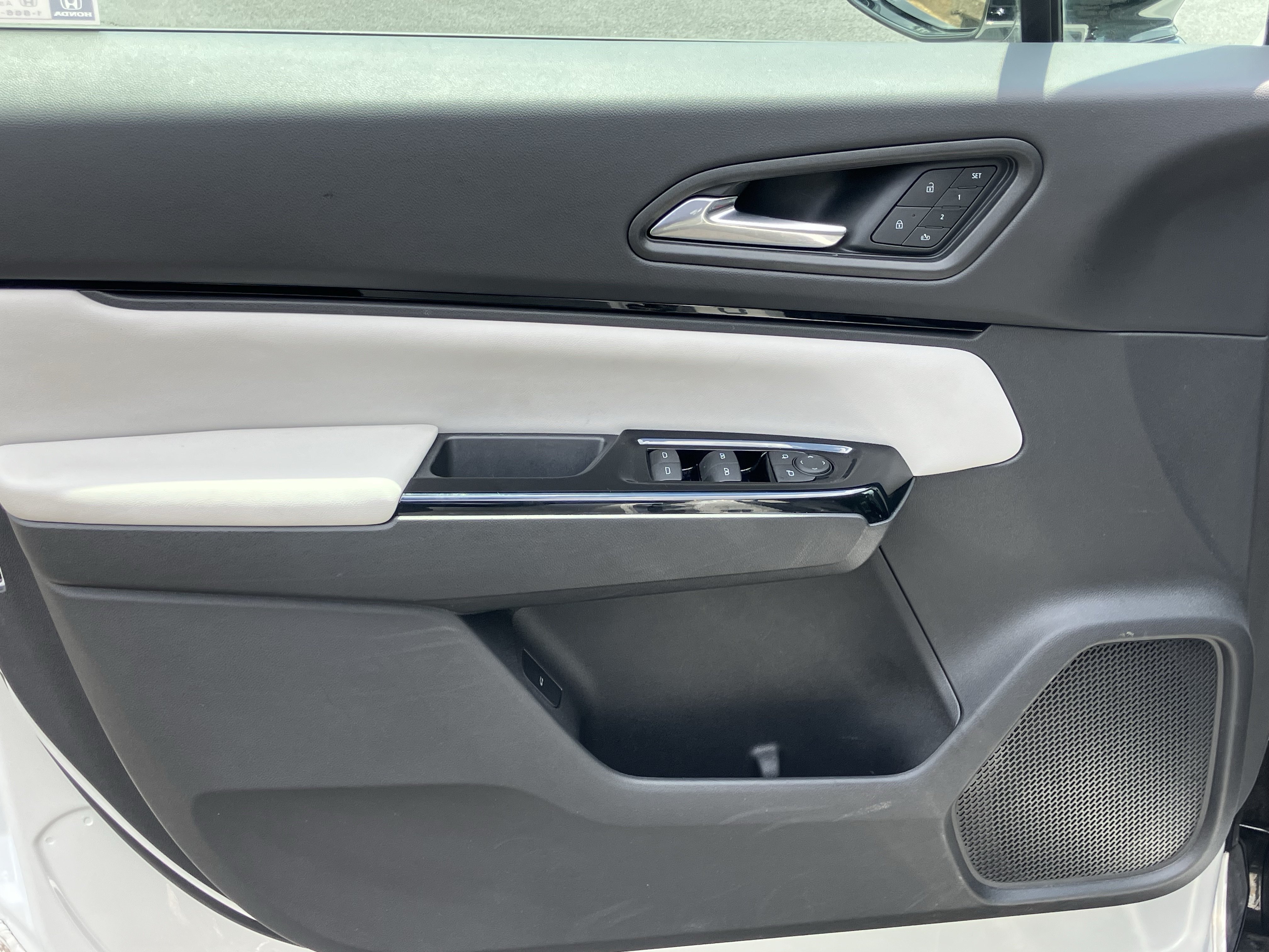 Used 2024 Honda Prologue Touring image 14