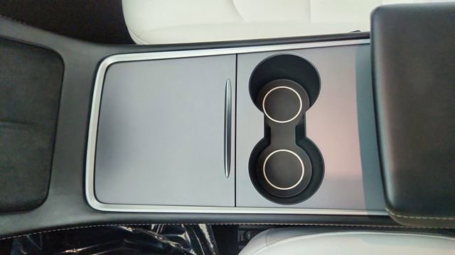 Used 2024 Tesla Model Y Performance AWD/4WD image 52