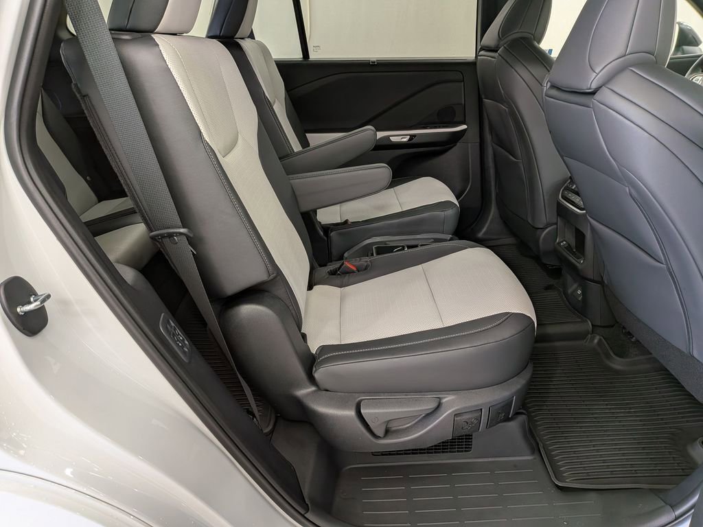 New 2026 Lexus TX 500h AWD w/ Technology Package image 39