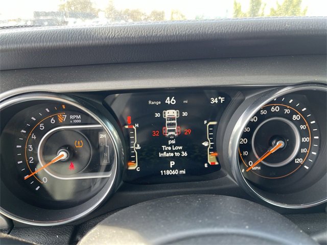 Used 2019 Jeep Wrangler Unlimited Sahara image 15