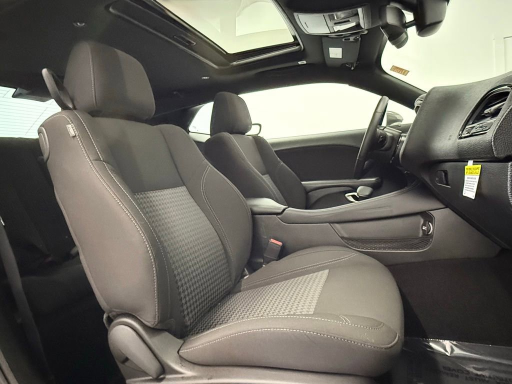 Used 2023 Dodge Challenger SXT w/ Blacktop Package image 13