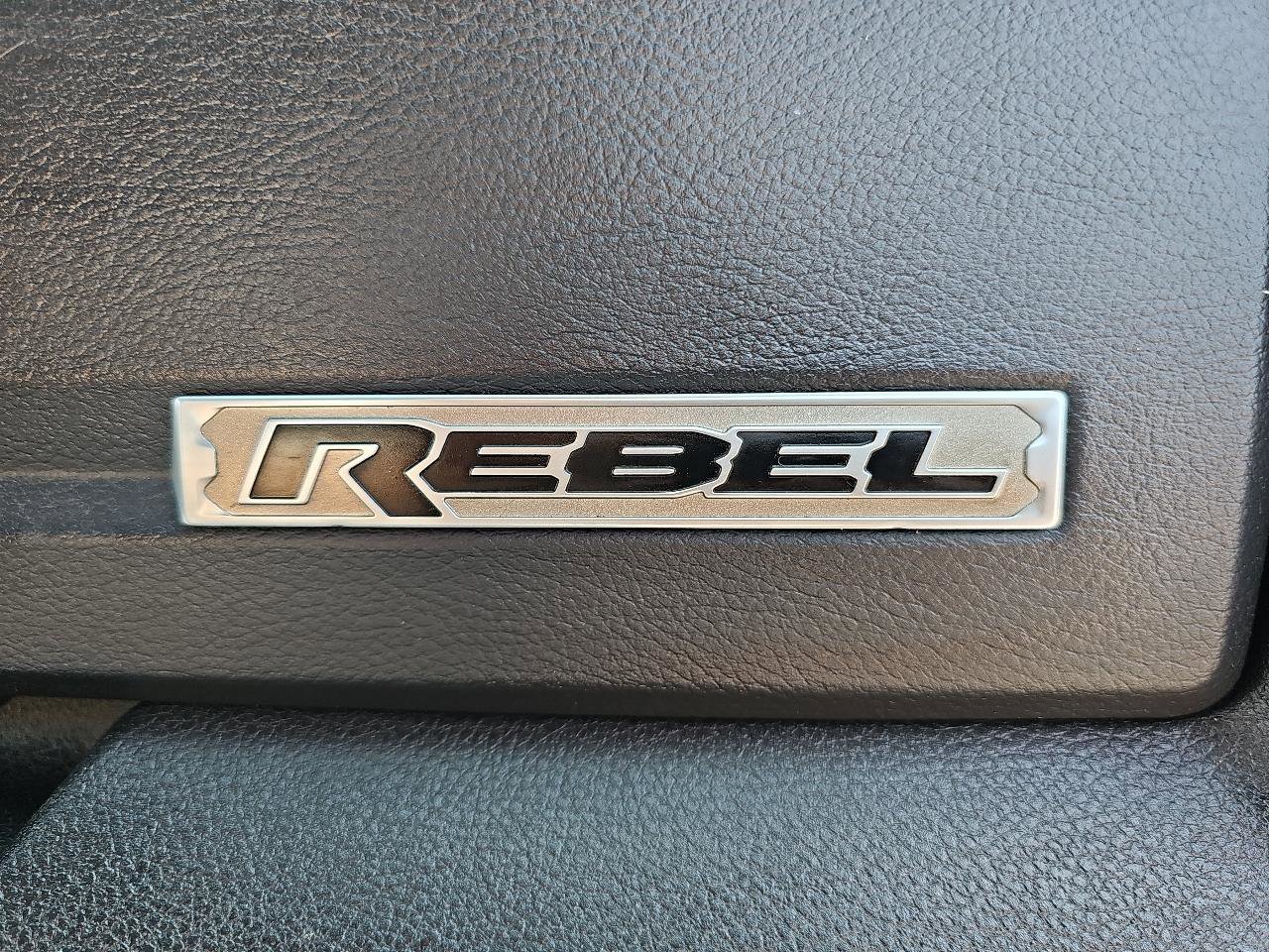 Used 2015 RAM 1500 Rebel w/ Luxury Group image 25
