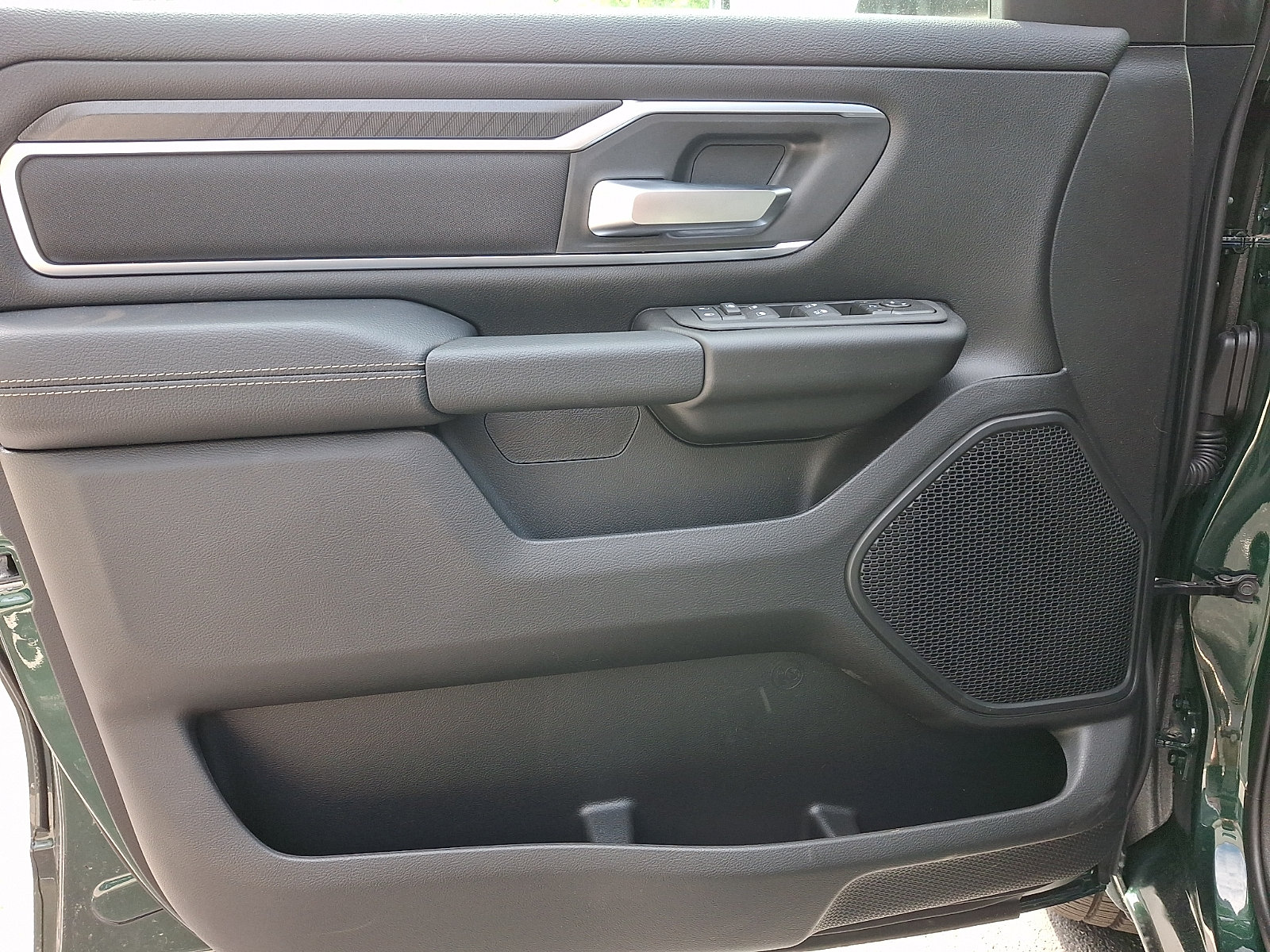 New 2026 RAM 1500 Big Horn AWD/4WD image 8