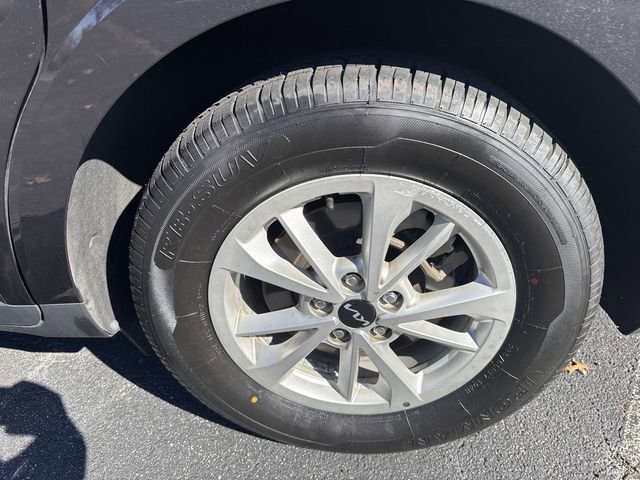 Certified 2023 Kia Carnival LX image 36