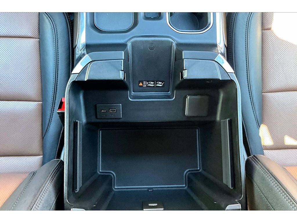 Used 2024 Chevrolet Silverado 1500 High Country w/ Technology Package AWD/4WD image 25