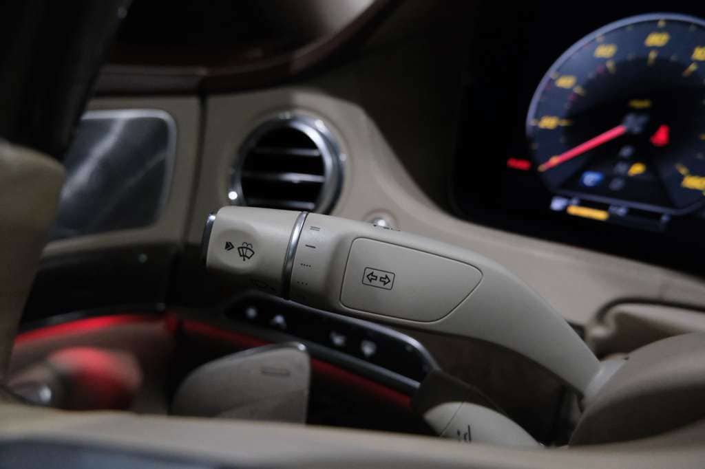 Used 2018 Mercedes-Benz S 560 4MATIC Sedan image 47