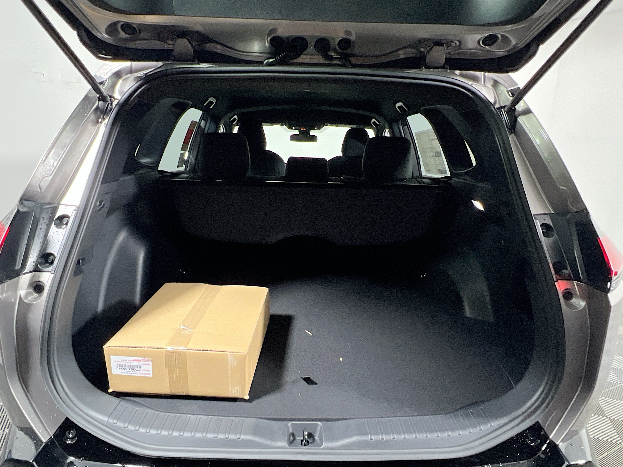New 2026 Toyota RAV4 SE AWD/4WD image 33