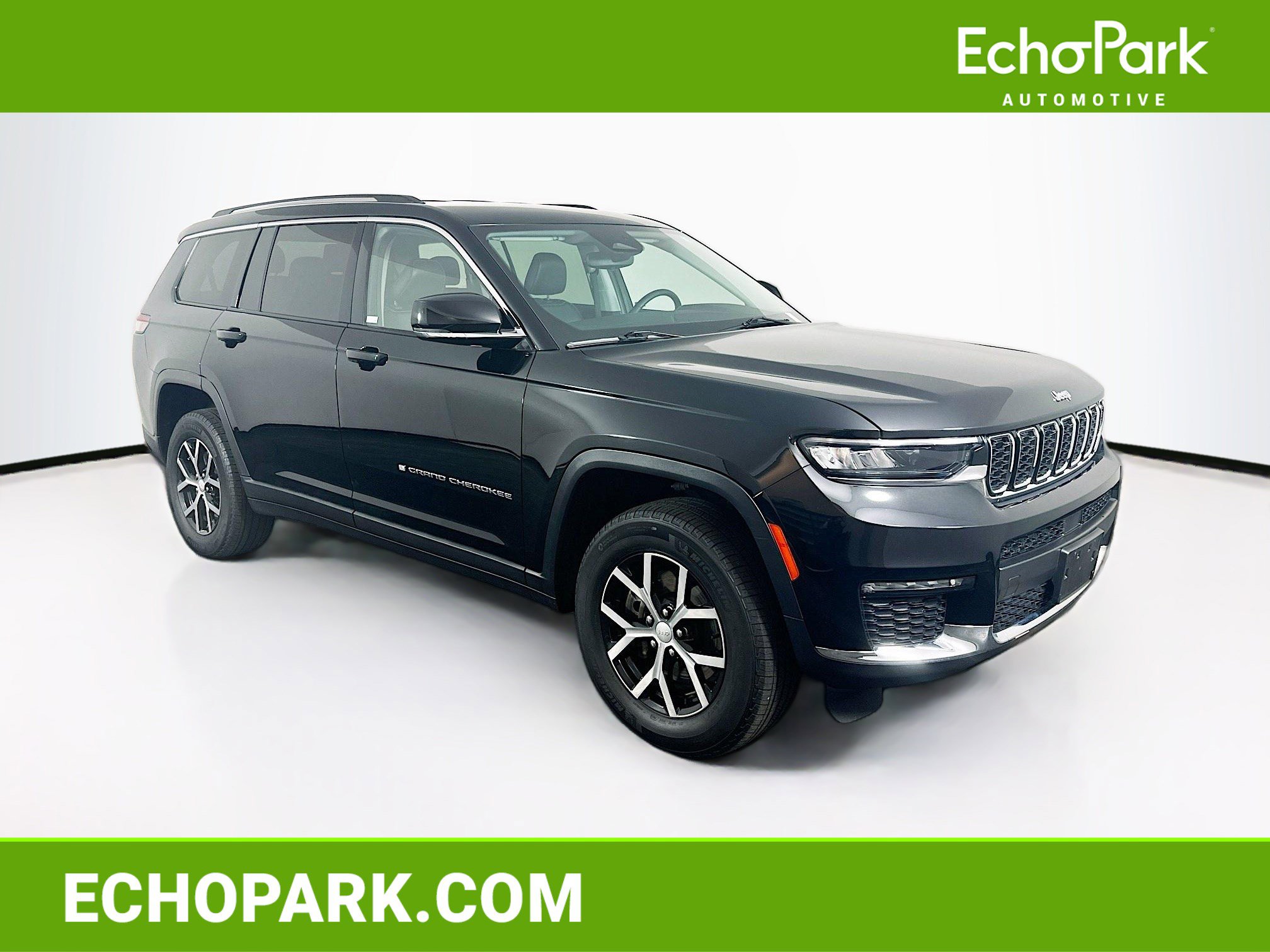 Used 2023 Jeep Grand Cherokee L Limited AWD/4WD image 1