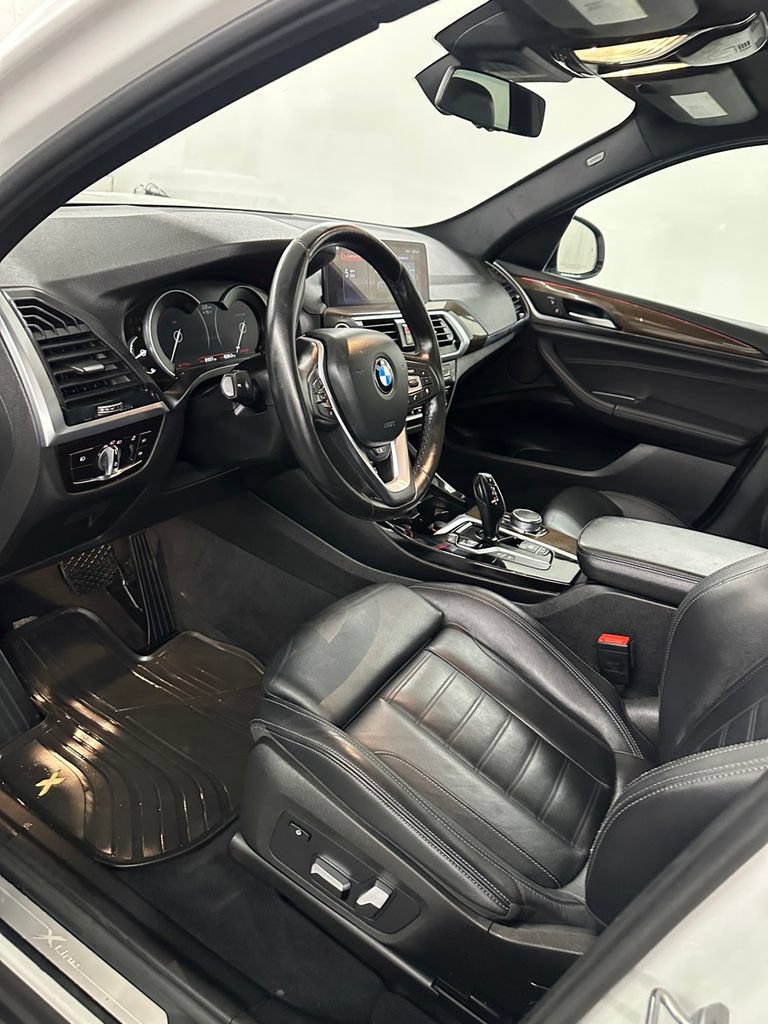 Used 2018 BMW X3 xDrive30i w/ Premium Package AWD/4WD image 10