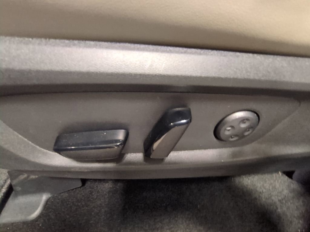 Used 2026 INFINITI QX60 Luxe w/ Cargo Package FWD image 13