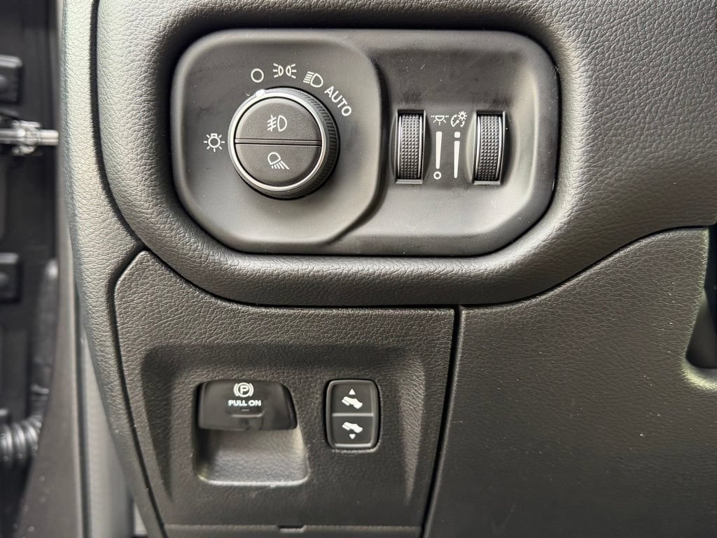 New 2026 RAM 1500 Big Horn AWD/4WD image 25